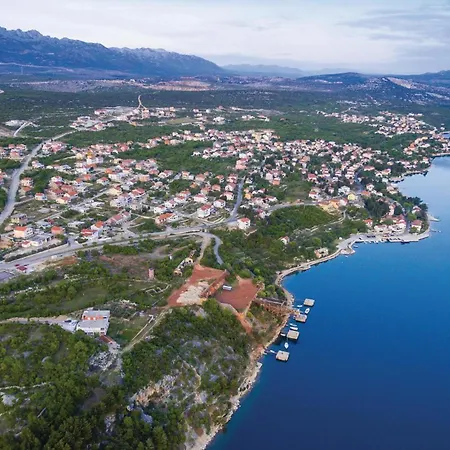 公寓 1 Bedroom Amazing In *