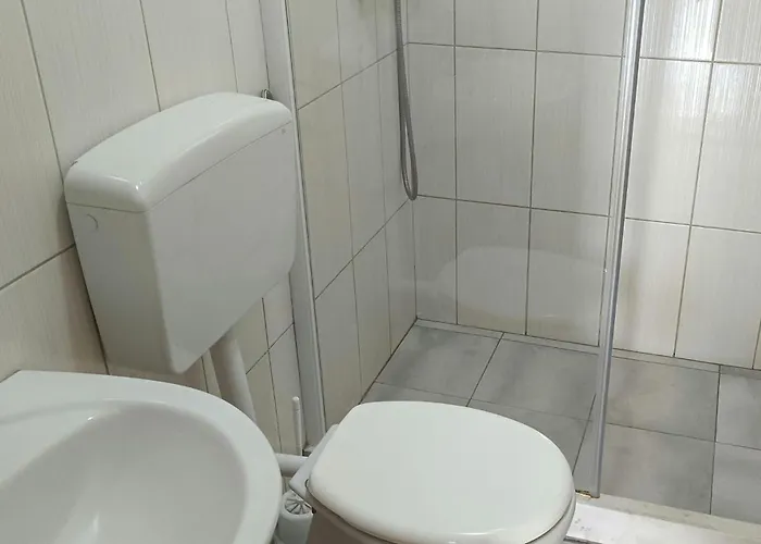 1 Bedroom Amazing In Appartement Maslenica