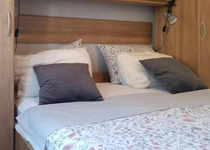 1 Bedroom Amazing In Appartement Maslenica